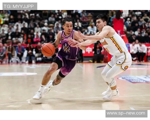 北京篮球队在联合会杯积分榜中以77分稳居第一名展现强劲实力