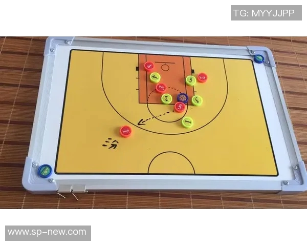 南京足球队的包夹战术解析与深度剖析背后的战术理念与执行细节