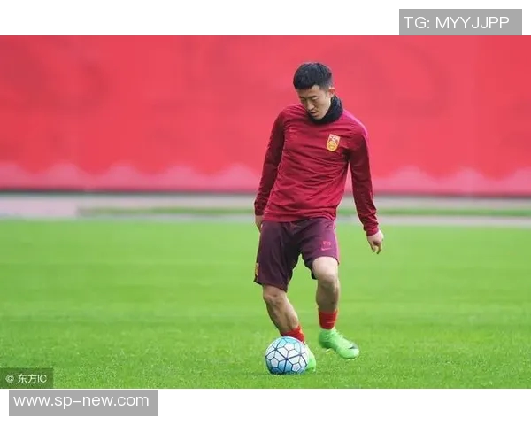 武汉足球队心理素质深度对比分析及其对比赛表现的影响探讨