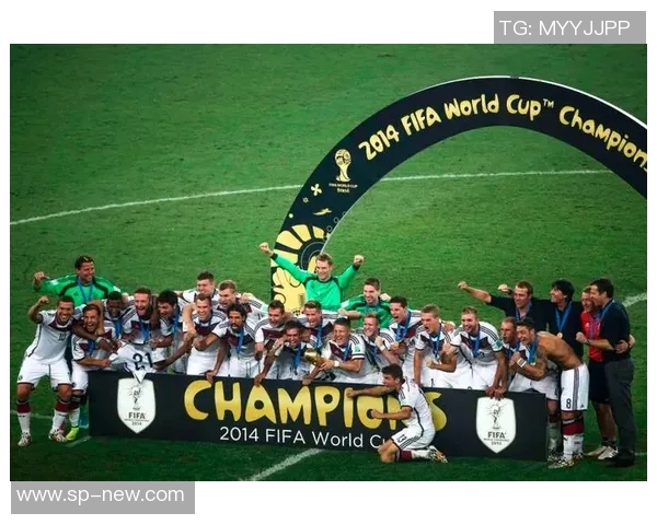 乌拉圭与德国足球对决比分分析及精彩瞬间回顾 乌拉圭与德国足球对决比分分析及精彩瞬间回顾