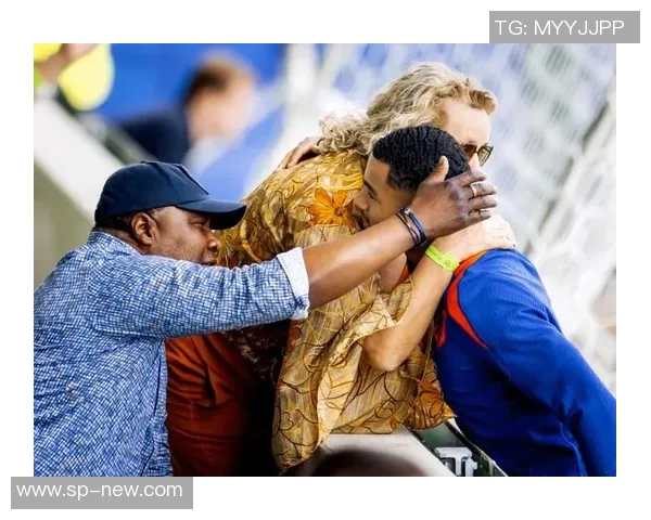 加克波的崛起与未来展望：从潜力新星到足球巨星的蜕变之路