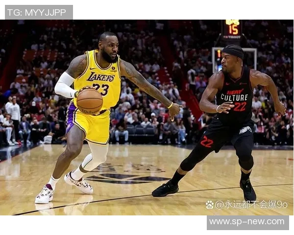 湖人对阵热火精彩对决回顾10月7日比赛亮点与分析 湖人对阵热火精彩对决回顾10月7日比赛亮点与分析