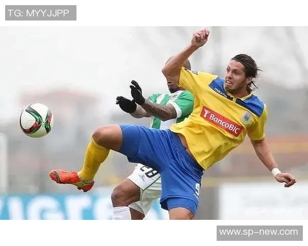 伊朗与伊拉克友谊赛精彩对决展现足球魅力与两国友谊