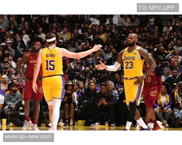 筋斗云鹈鹕与骑士的激烈对决展现篮球魅力与团队精神的巅峰之战