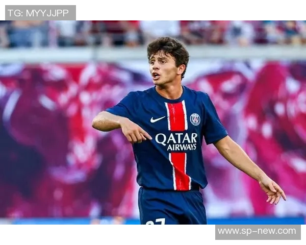 若昂内维斯：从新星崛起到足球巨星的华丽转身与未来展望