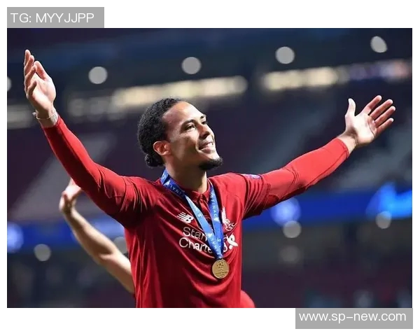 范戴克的足球传奇之路与对现代足球的深远影响分析